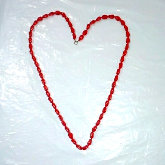 Red glass bead necklace - Picture 1 of 4